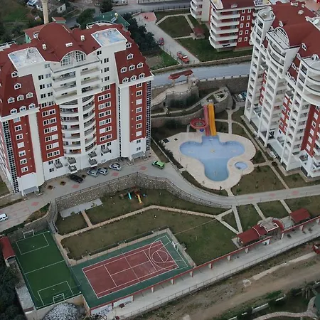 Dream Homes *
